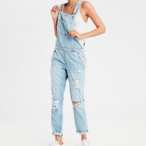 EUC Tomgirl overall light wash distressed denim XS